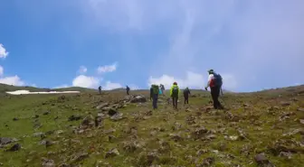Ağrı Dağı'ndaki Meteor Çukurları Dağcıların Yeni Rotası Oldu
