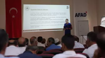Diyarbakır'da muhtarlara yangınlarla mücadele eğitimi veriliyor