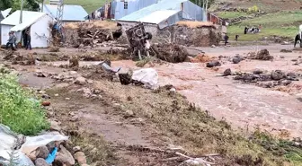 Erzurum'da Sağanak Yağış ve Dolu Hayatı Olumsuz Etkiledi