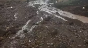 Malazgirt'te Sel Felaketinde Genç Kız Hayatını Kaybetti