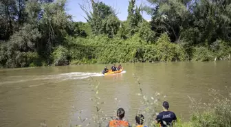 Sakarya Nehri'nde Yabancı Uyruklu Çocuk Hayatını Kaybetti