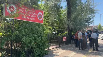 Malatya'da 3 kişinin cenazesi toprağa verildi