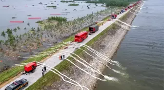 Dongting Gölü'ndeki yarığın kapatılması başarılı oldu