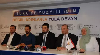 AK Parti Eskişehir Tepebaşı İlçe Teşkilat Başkanlığı Görevini Devretti