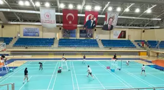 Bilecik'te Düzenlenen Badminton Müsabakaları Yoğun Katılımla Gerçekleşti