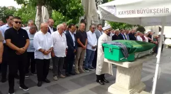 Ahmet Rifat Çalık'ın kızı Vesile Sevim Karakimseli hayatını kaybetti