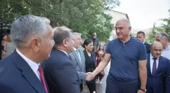 Kültür ve Turizm Bakanı Mehmet Nuri Ersoy, Çorum'daki ören yerlerini gezdi