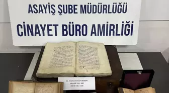 Kütahya'da Tarihi Eser Operasyonu: 223 Yıllık El Yazması Kur'an-ı Kerim ve Tabanca Ele Geçirildi