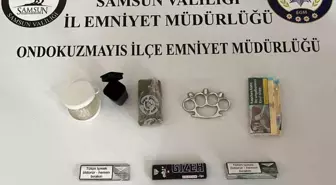 Samsun'da şüpheli üç gencin üst aramasında uyuşturucu ele geçirildi