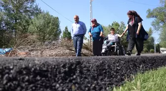 Kastamonu'da yürüme engelli çocuğun yaşadığı yol asfaltlandı