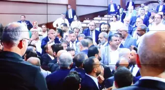 İBB Meclisi'nde AK Parti ve CHP Arasında Tartışma Çıktı