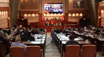 İstanbul'da toplu taşımada öğrenci indirimine 30 yaş sınırı getirildi