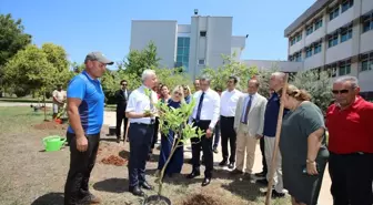 Akdeniz Üniversitesi'nde 15 Temmuz şehitleri için fidan dikildi