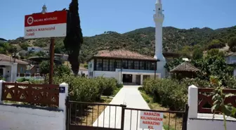 Köy İmamı, Cami Kapısına İlginç Bir Tabela Astı