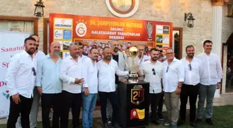 Galatasaray'ın şampiyonluk kupası Salihli'de taraftarlarla buluştu