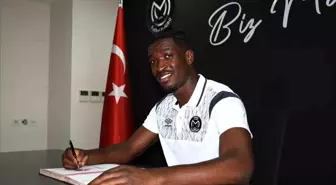 Manisa FK, Ganalı futbolcu Kwasi Wriedt'i kadrosuna kattı