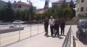 Burdur'da tefecilik operasyonunda yakalanan baba oğul tutuklandı