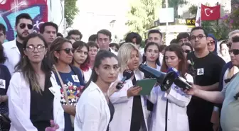 İzmir Demokrasi Üniversitesi Tıp Fakültesi Öğrencileri Arkadaşlarını Anma Töreniyle Andı