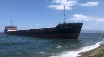 Bursa'da Panama bandıralı kargo gemisi karaya oturdu