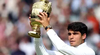 Carlos Alcaraz, Wimbledon'da Novak Djokovic'i mağlup ederek şampiyon oldu