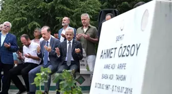 Ulaştırma ve Altyapı Bakanı Ahmet Özsoy'un kabrini ziyaret etti