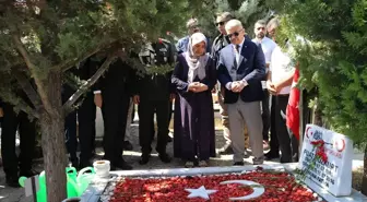 15 Temmuz Demokrasi ve Milli Birlik Günü'nde Şehitlikler Ziyaret Edildi