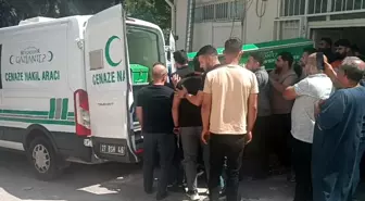 Gaziantep'te Oto Yıkıma Yardım Etmek İsterken Akıma Kapılan Adam Hayatını Kaybetti