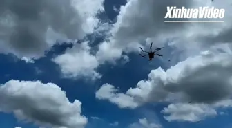 Çin'deki Üniversite Öğrencilere Kabul Bildirimlerini Drone ile Teslim Etti