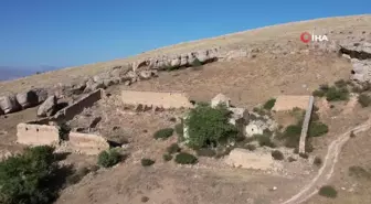 170 yıllık Abrenk Kilisesi kendi haline terk edilmiş durumda