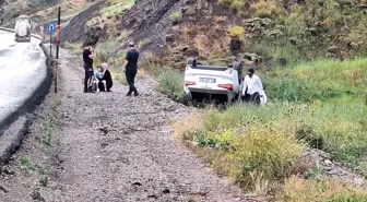 Erzurum'un Aşkale ilçesinde otomobil kaza yaptı