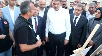 Bakan Kurum Şanlıurfa'da Deprem Konutlarını İnceledi