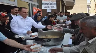 Muş Bulanık'ta Muharrem Ayı Etkinliği: Aşure Dağıtıldı