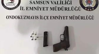 Samsun'da dur ihtarına uymayan araçta ruhsatsız silah ele geçirildi