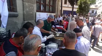 Samsun'da Muharrem Ayı Dolayısıyla Vatandaşlara Aşure İkram Edildi