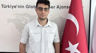 YKS Sözel Alanında Türkiye 3.'sü Olan Öğrenci Bilim İnsanı Olmak İstiyor