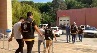 Manisa'da bir kişi darp edilip iş yerine kurşunlama olayında 4 şüpheli tutuklandı