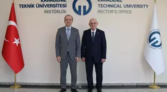 Eski TBMM Başkanı İsmail Kahraman, KTÜ Rektörü Prof. Dr. Hamdullah Çuvalcı'yı ziyaret etti