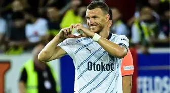 Herkes onu konuşuyor! Edin Dzeko'dan tarihe geçen hat-trick