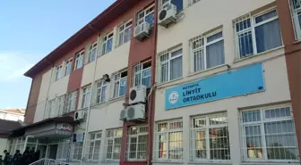 Kütahya'da Ortaokul Müdür Yardımcısı Bıçaklandı