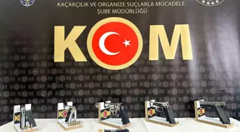 Sivas'ta Kaçak Tabanca Operasyonu: 6 Tabanca Ele Geçirildi