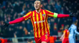 Umut Bulut Aktif Futbol Kariyerini Sonlandırdı