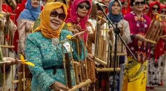 Endonezya'da Ulusal Kebaya Günü kutlamaları