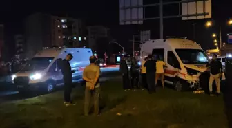 Çorum'da ambulans ile otomobilin çarpıştığı kazada 6 kişi yaralandı