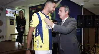 Fenerbahçe, Youssef En-Nesyri için imza töreni düzenledi! Fenerbahçe, Youssef En-Nesyri ile kaç yıl anlaştı?