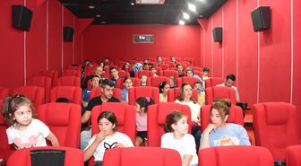 Gümüşhane Emniyet Müdürlüğü Toplum Destekli Şube Müdürlüğü tarafından çocuklar için 'Ekip: SİBERAY Güneş Fırtınası' film etkinliği düzenlendi