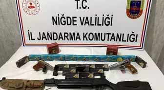 Niğde'de balkondan havaya ateş açıp görüntüleri sosyal medyada paylaşan 3 kişi gözaltına alındı