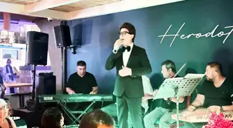 Yılmaz Morgül, Ortakent sahilinde coşturdu