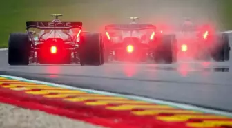 Verstappen'in cezasıyla Leclerc pole pozisyonunda başlayacak