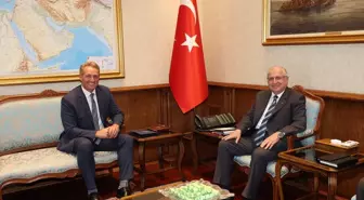 Milli Savunma Bakanı Yaşar Güler, ABD Büyükelçisi Jeff Flake'i Kabul Etti