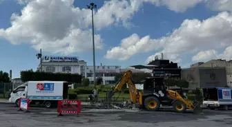 Güngören'de yol çalışması sırasında patlayan su borusu onarıldı